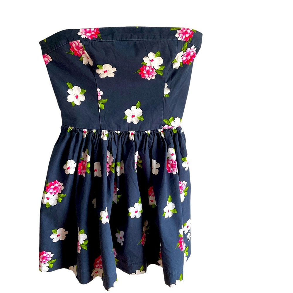 Vintage Abercrombie strapless floral dress. Lined. Elastic back Boning on sides
